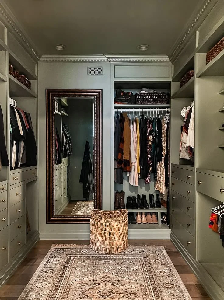 Style and Wardrobe Consultation with Becky Hall